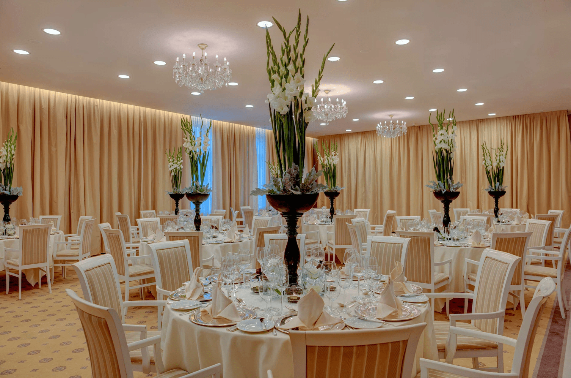 Grand Hotel des Bains Kempinski weddings
