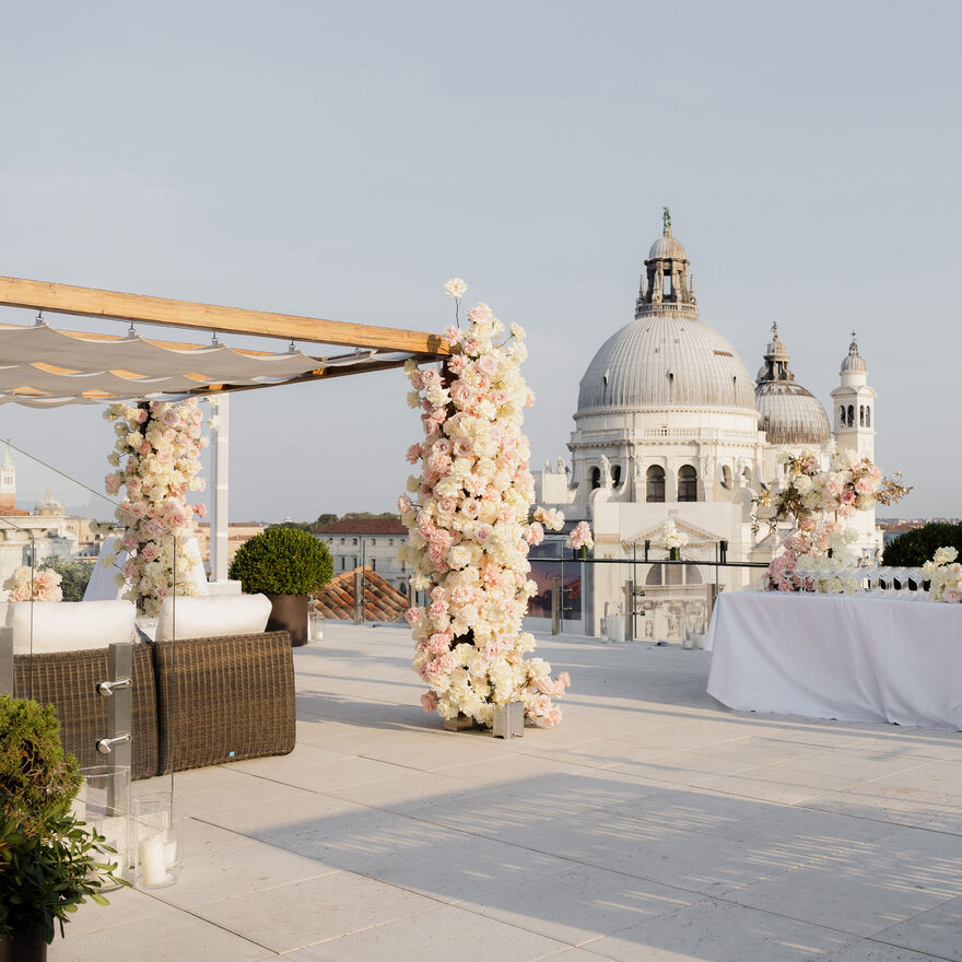 Gritti Palace Party Venice 2 Scarlet